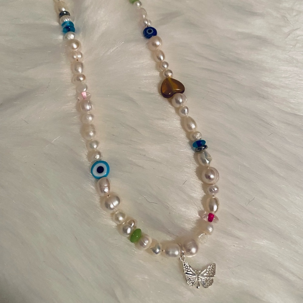 Pearl choker
